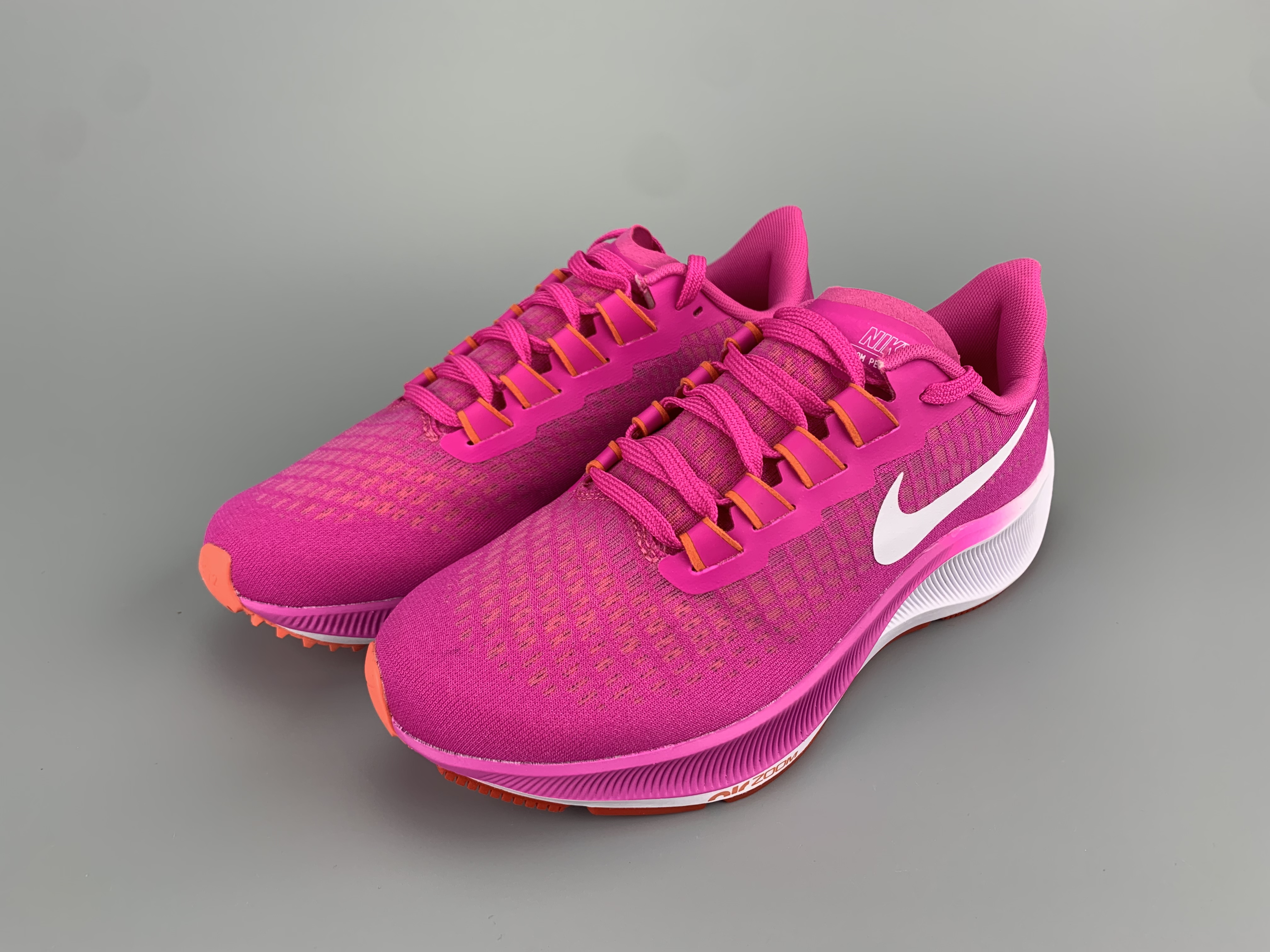 Women Nike Zoom Pegasus 37 Peach White Shoes - Click Image to Close